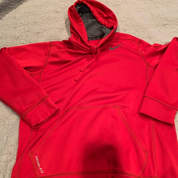 Nike sweatshirt - Picture 2 of 2